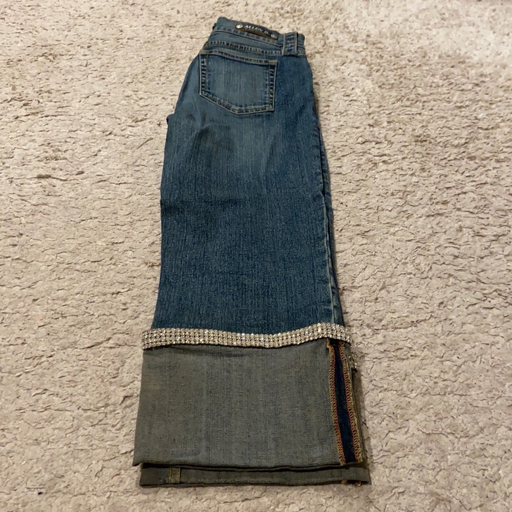 Allen B by Allen Schwartz Capri jeans with rhinestones gently used